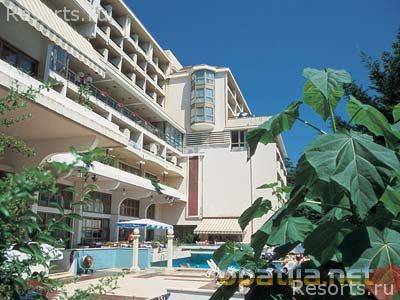 Excelsior Hotel 18
